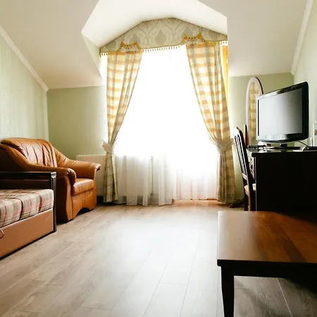 Otel Zolota Gora Hotel-rancho Ujgorod