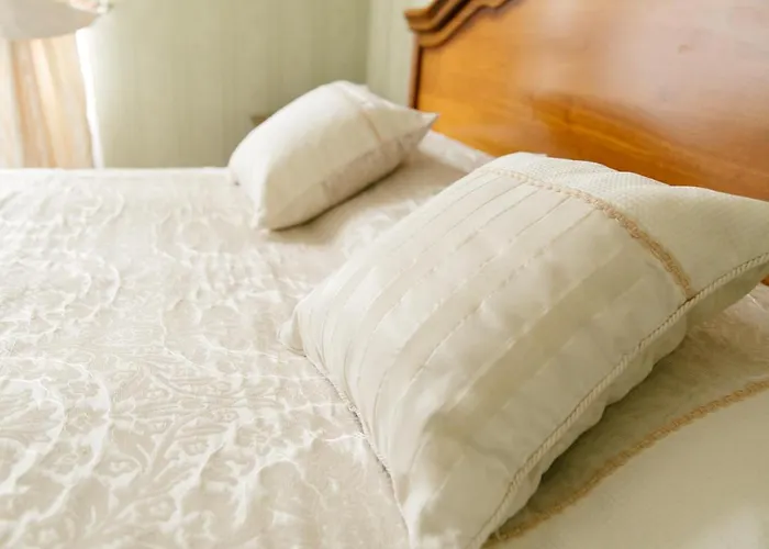 Otel Zolota Gora Hotel-rancho Ujgorod