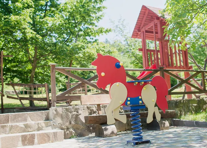 Otel Zolota Gora Hotel-rancho Ujgorod