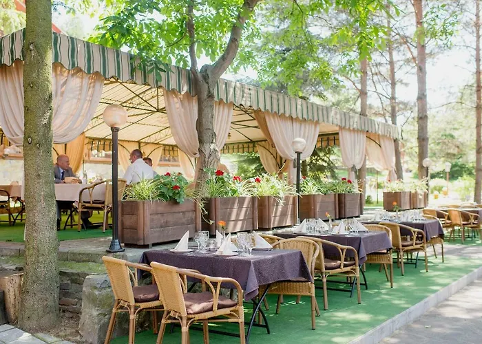 Otel Zolota Gora Hotel-rancho Ujgorod